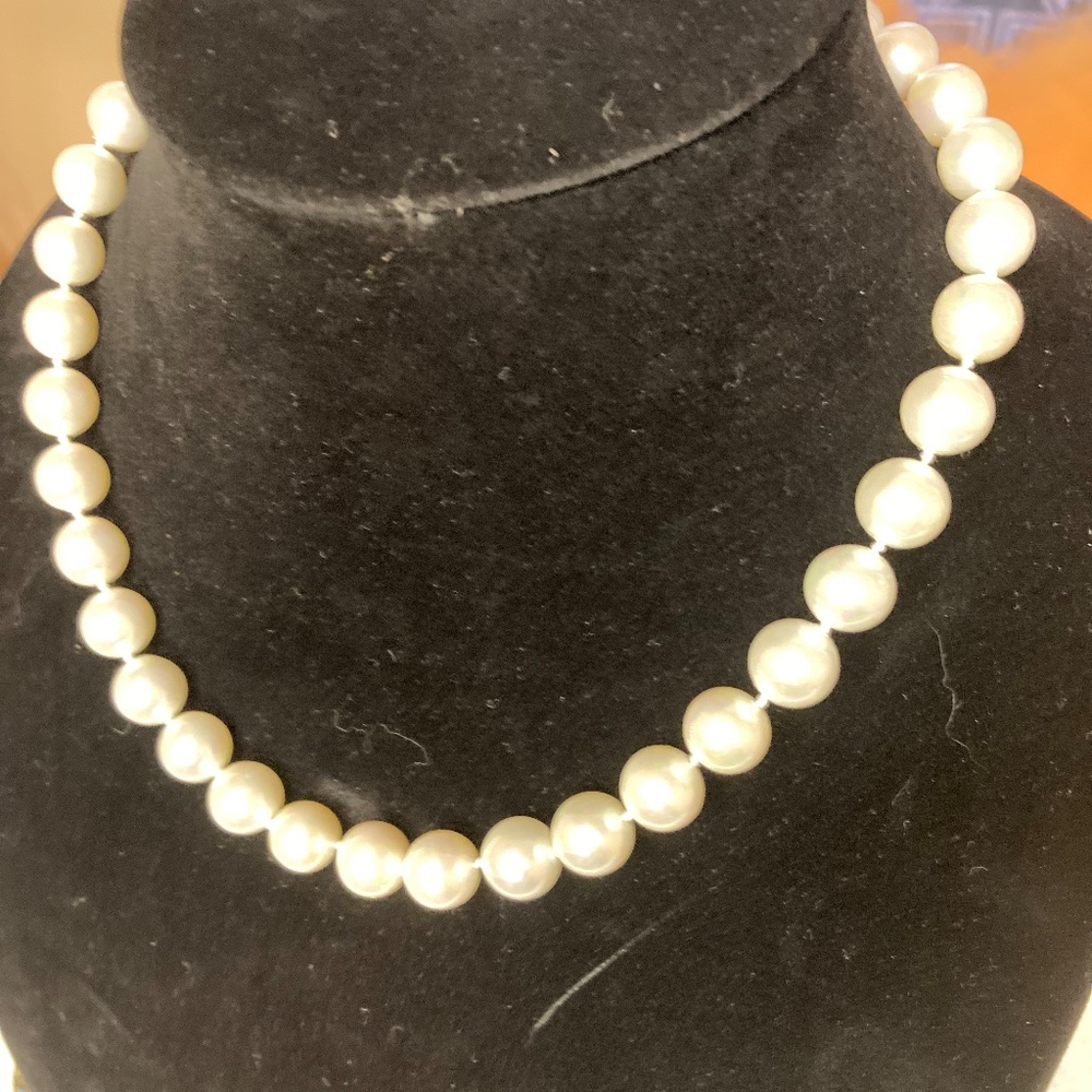Necklace - Picture 2 of 4